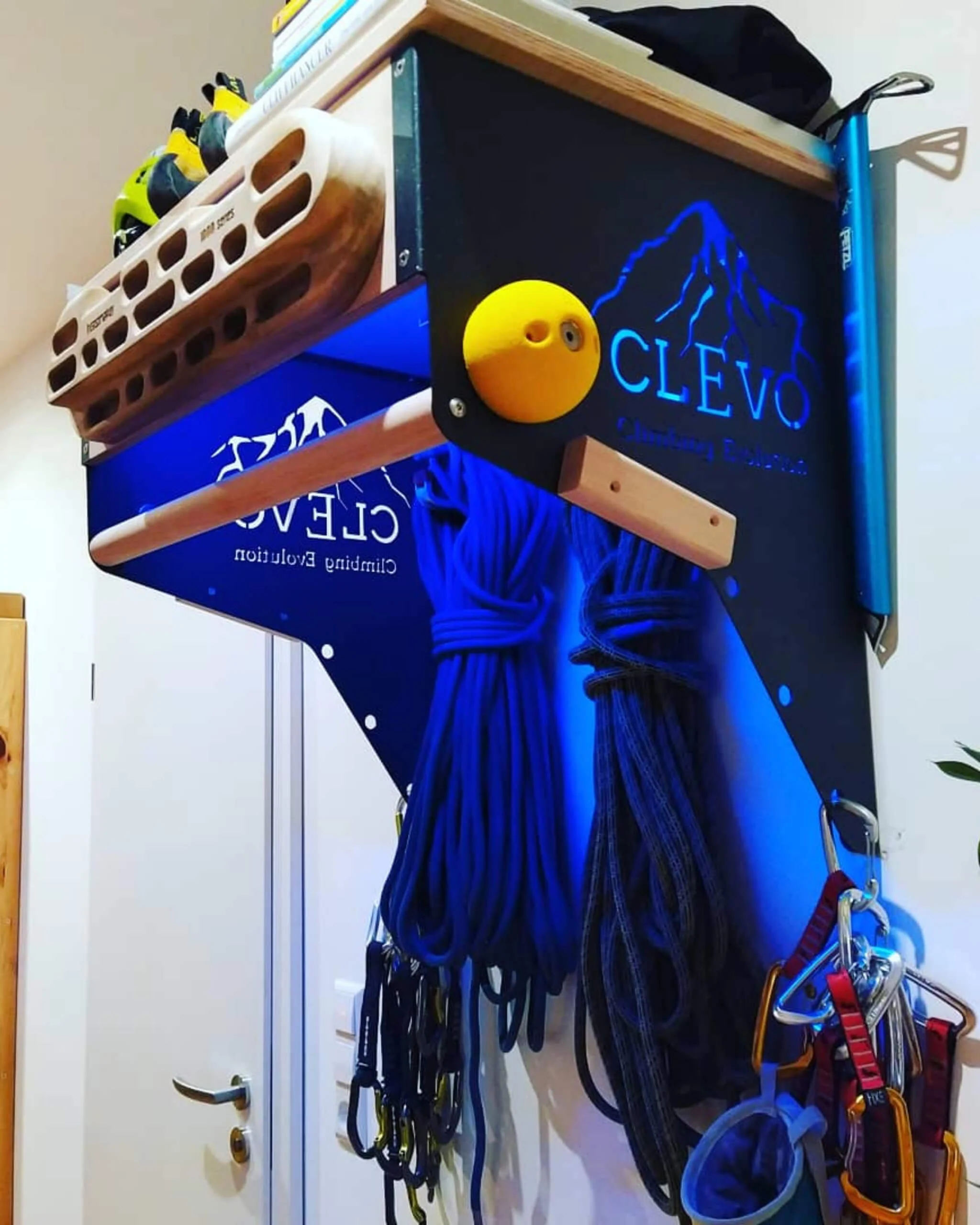 CLEVO WALL: Kletterwand für Zuhause, Wandbefestigung für Hangboard, Campusleisten, Kletterzubehör - Image 11